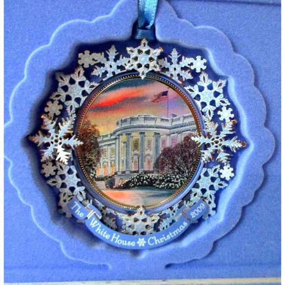 The 2009 White House Christmas Ornament - First Electric Christmas Lights - Picture 1 of 6